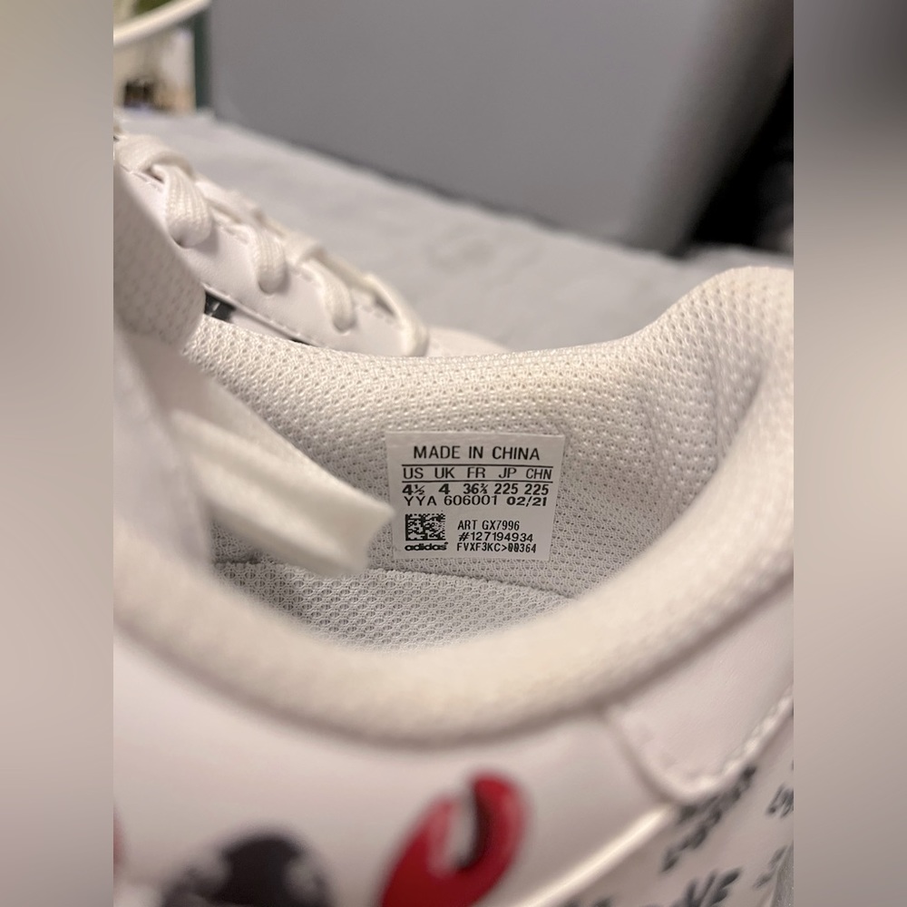 (LIMITED EDITION) *RARE ADIDAS Philip Colbert X Superstar Save The Lobster - Picture 8 of 9